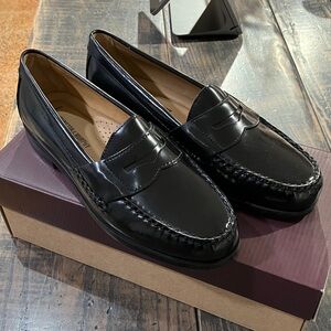 Johnston & Murphy Classic Black Leather Penny Loafers for Men